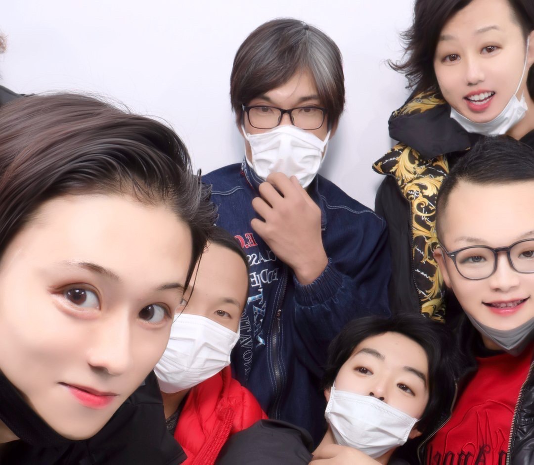 pixta_83656702_M